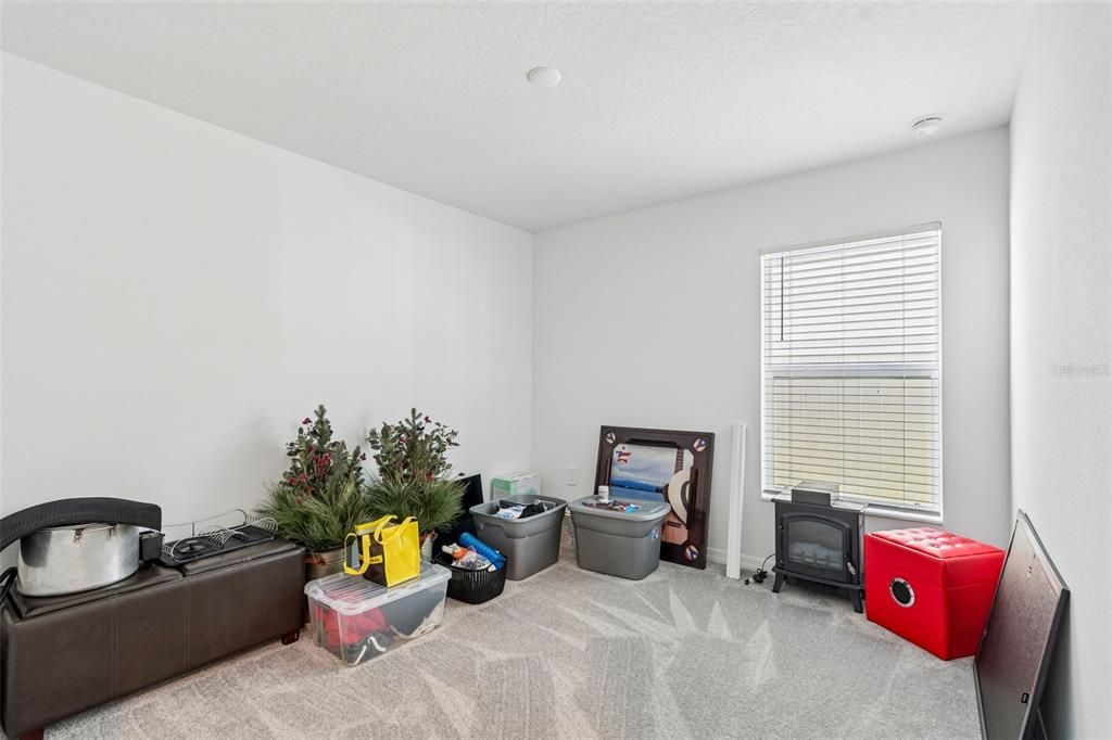 For Sale: $329,900 (3 beds, 2 baths, 1451 Square Feet)