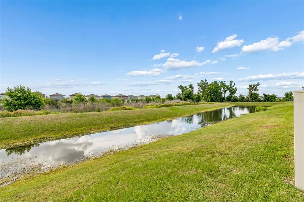 For Sale: $329,900 (3 beds, 2 baths, 1451 Square Feet)
