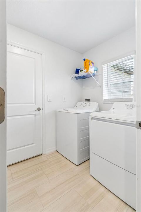For Sale: $329,900 (3 beds, 2 baths, 1451 Square Feet)