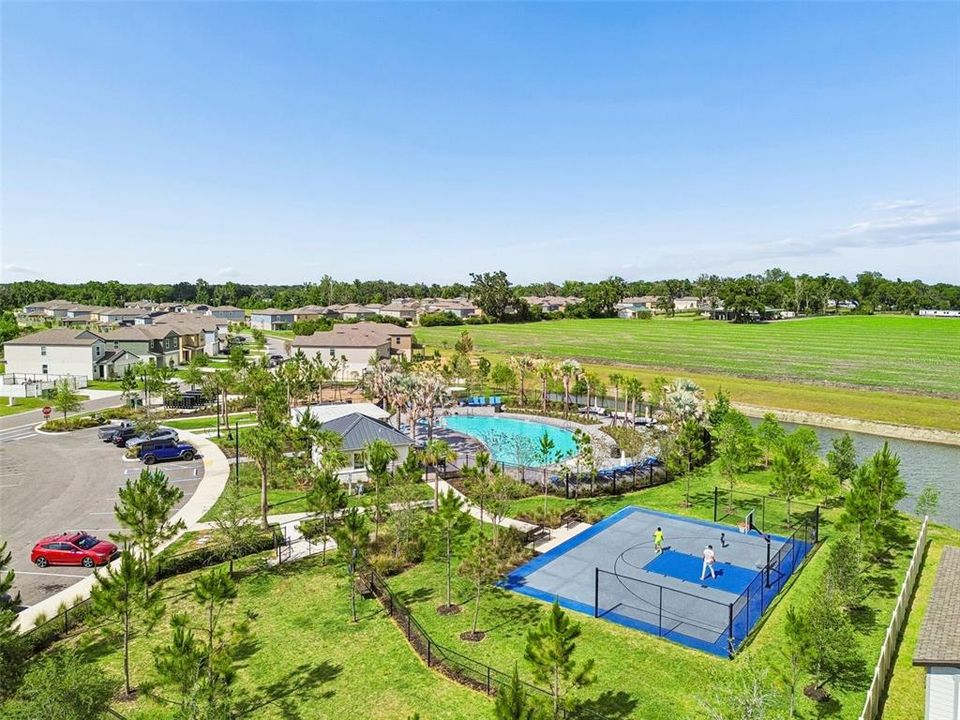 For Sale: $329,900 (3 beds, 2 baths, 1451 Square Feet)