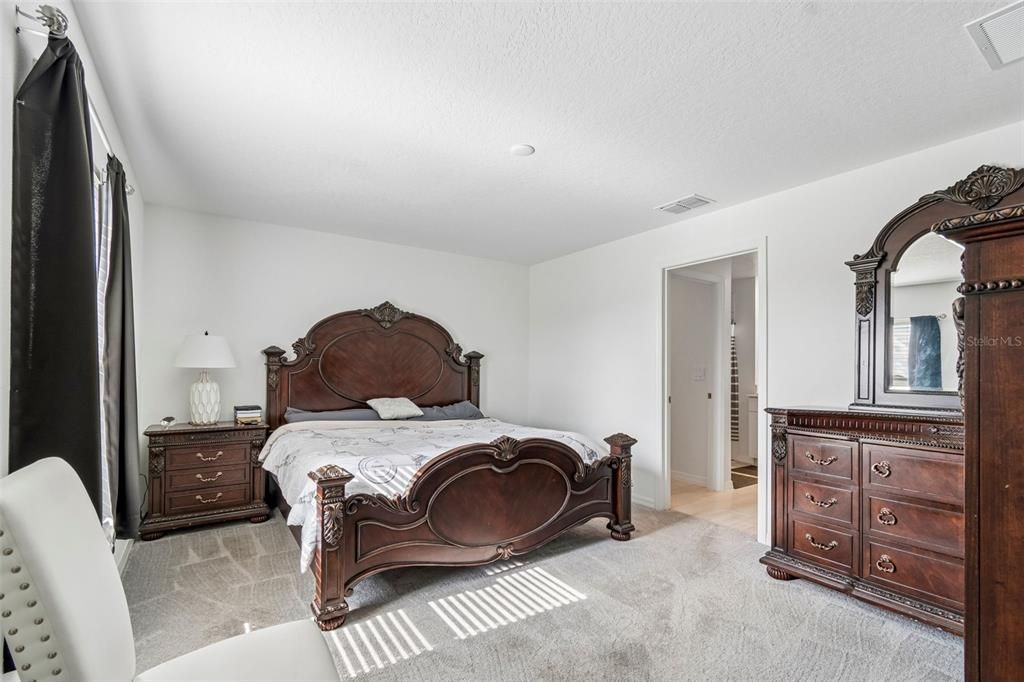 For Sale: $329,900 (3 beds, 2 baths, 1451 Square Feet)