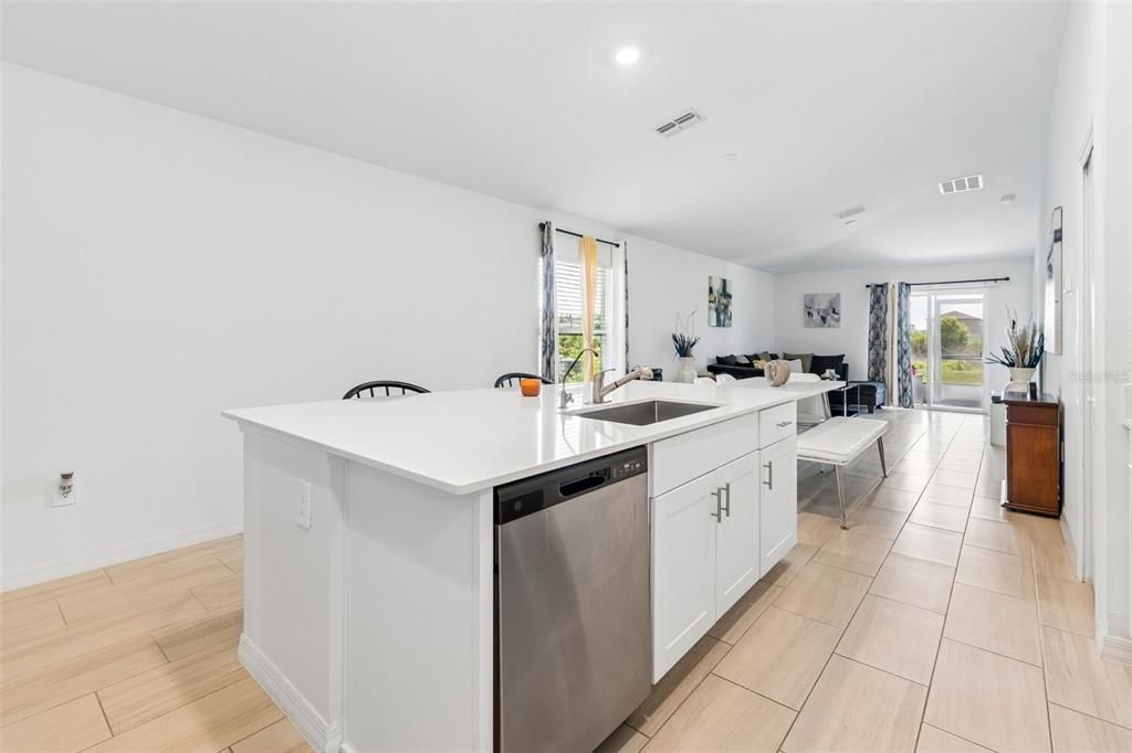 For Sale: $329,900 (3 beds, 2 baths, 1451 Square Feet)