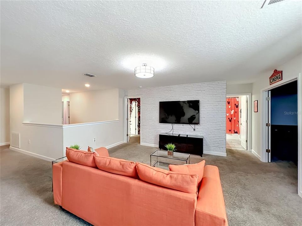 For Sale: $724,800 (8 beds, 5 baths, 3909 Square Feet)