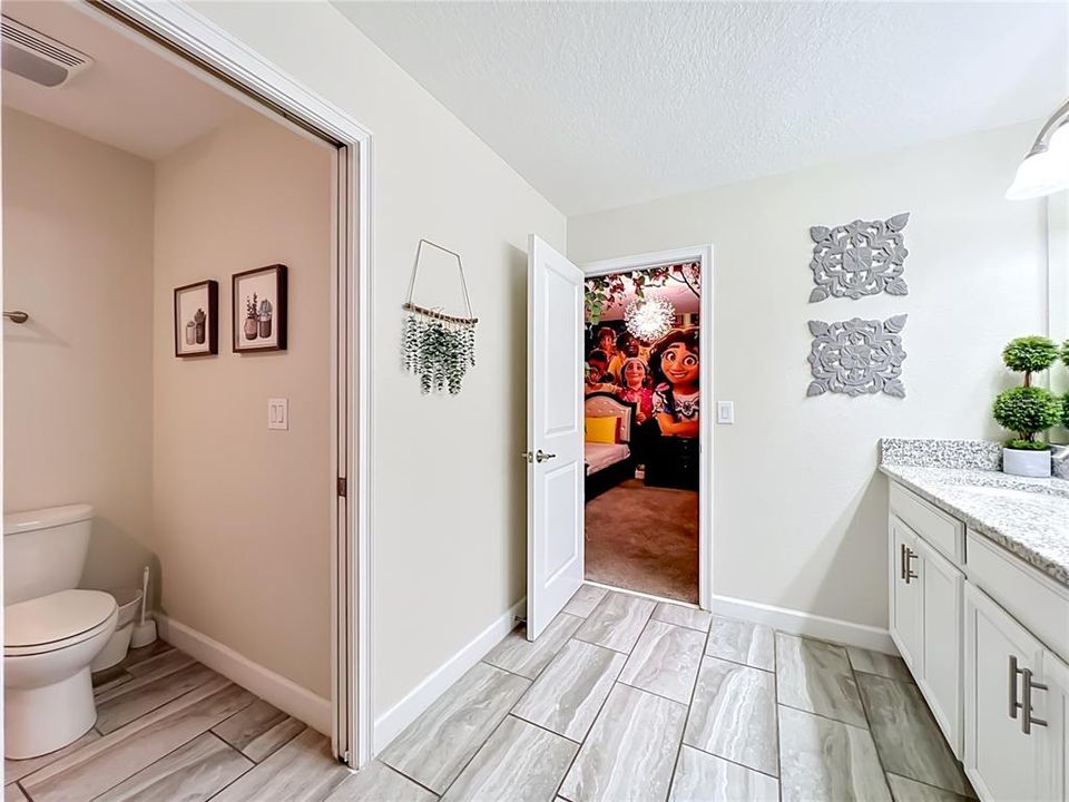 For Sale: $724,800 (8 beds, 5 baths, 3909 Square Feet)