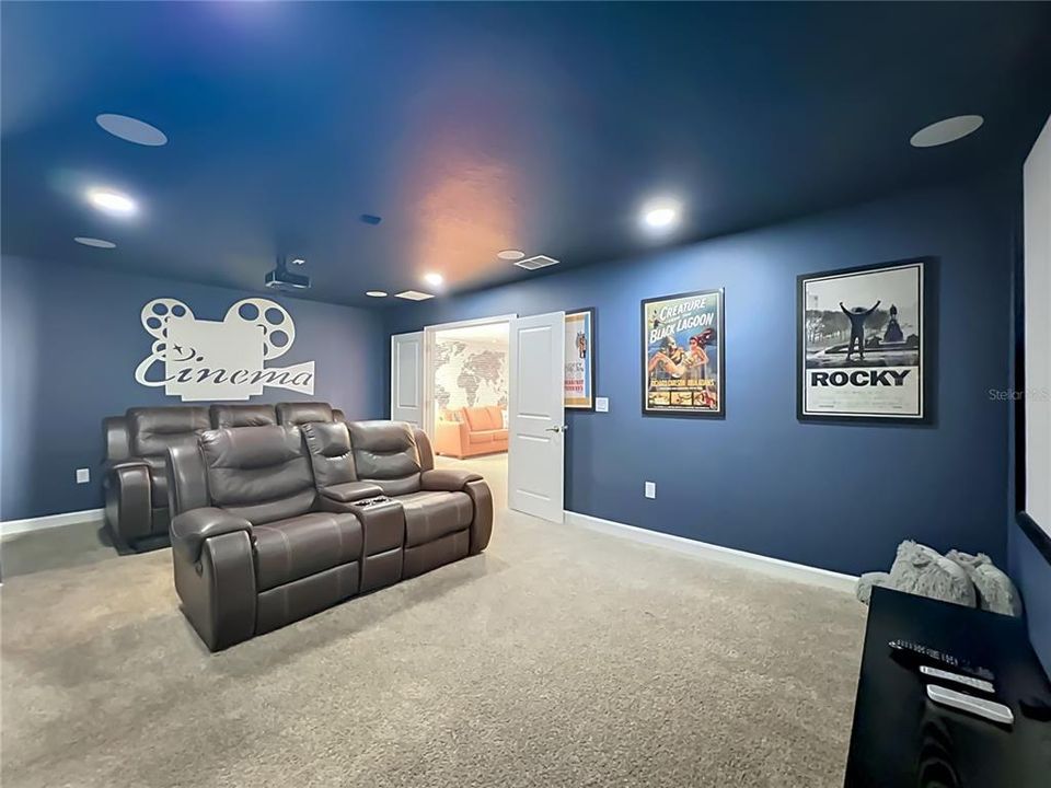 For Sale: $724,800 (8 beds, 5 baths, 3909 Square Feet)