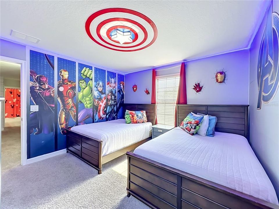 For Sale: $724,800 (8 beds, 5 baths, 3909 Square Feet)