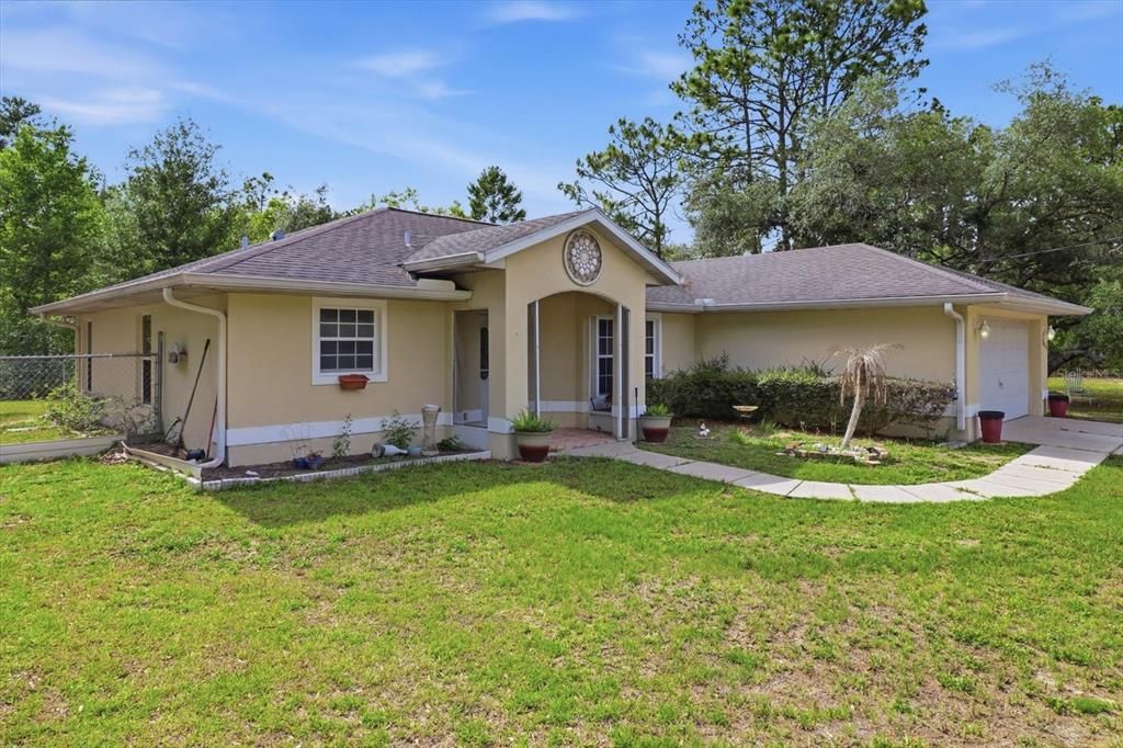For Sale: $239,000 (3 beds, 2 baths, 1494 Square Feet)