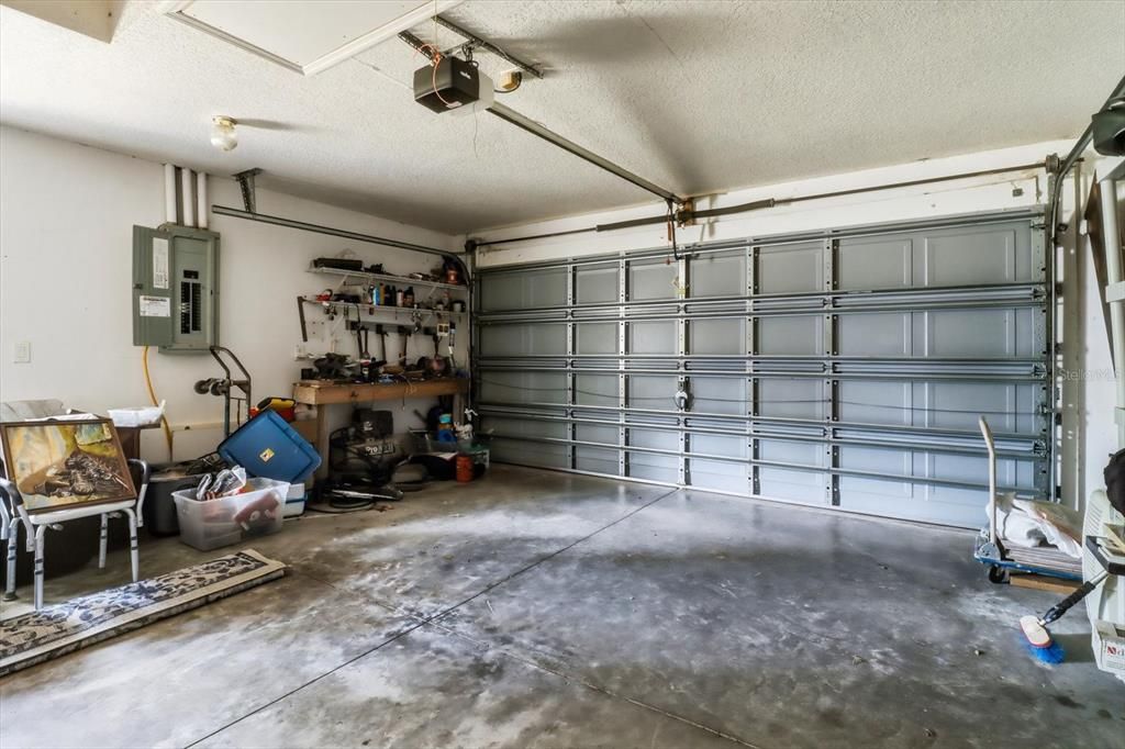 For Sale: $239,000 (3 beds, 2 baths, 1494 Square Feet)