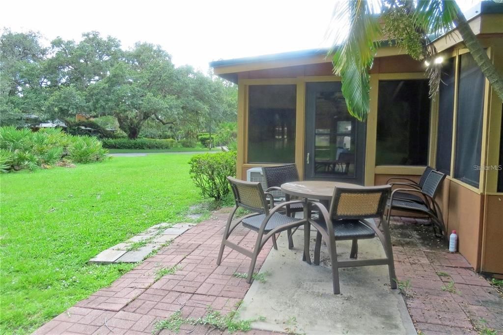 For Sale: $239,000 (2 beds, 2 baths, 1506 Square Feet)
