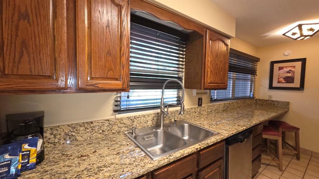 For Sale: $239,000 (2 beds, 2 baths, 1506 Square Feet)