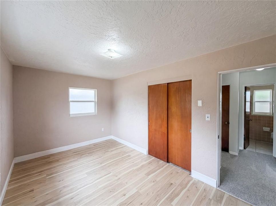 Activo con contrato: $165,000 (2 camas, 1 baños, 768 Pies cuadrados)
