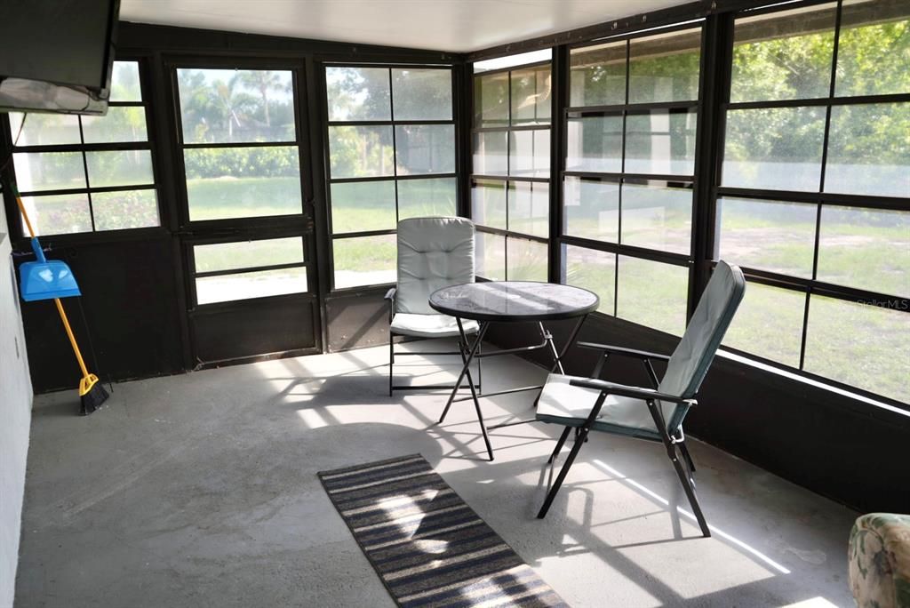 For Sale: $330,000 (3 beds, 2 baths, 1232 Square Feet)