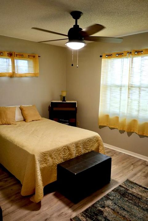 For Sale: $330,000 (3 beds, 2 baths, 1232 Square Feet)