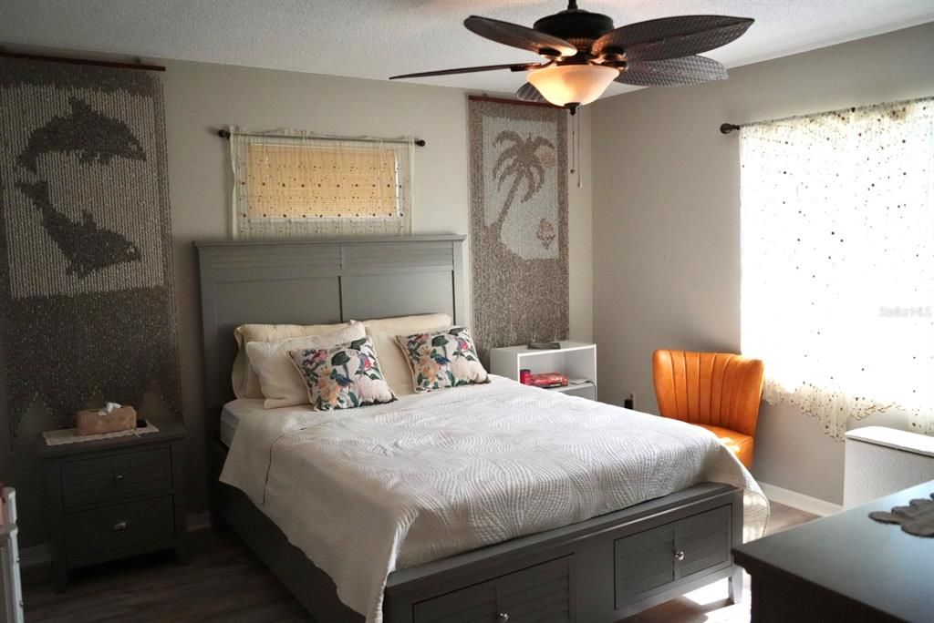 For Sale: $330,000 (3 beds, 2 baths, 1232 Square Feet)