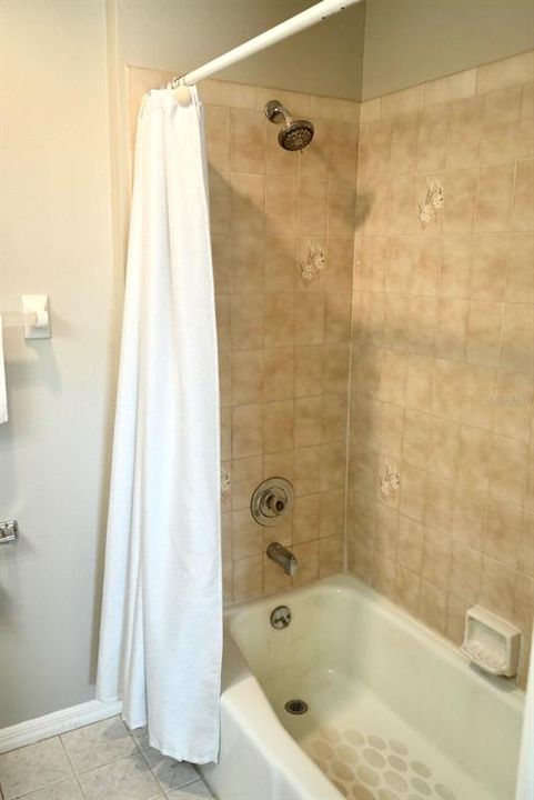 For Sale: $330,000 (3 beds, 2 baths, 1232 Square Feet)