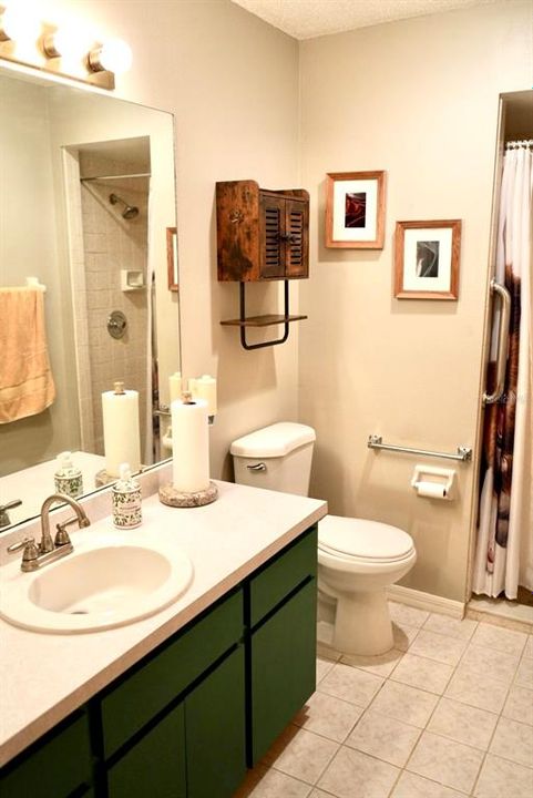 For Sale: $330,000 (3 beds, 2 baths, 1232 Square Feet)
