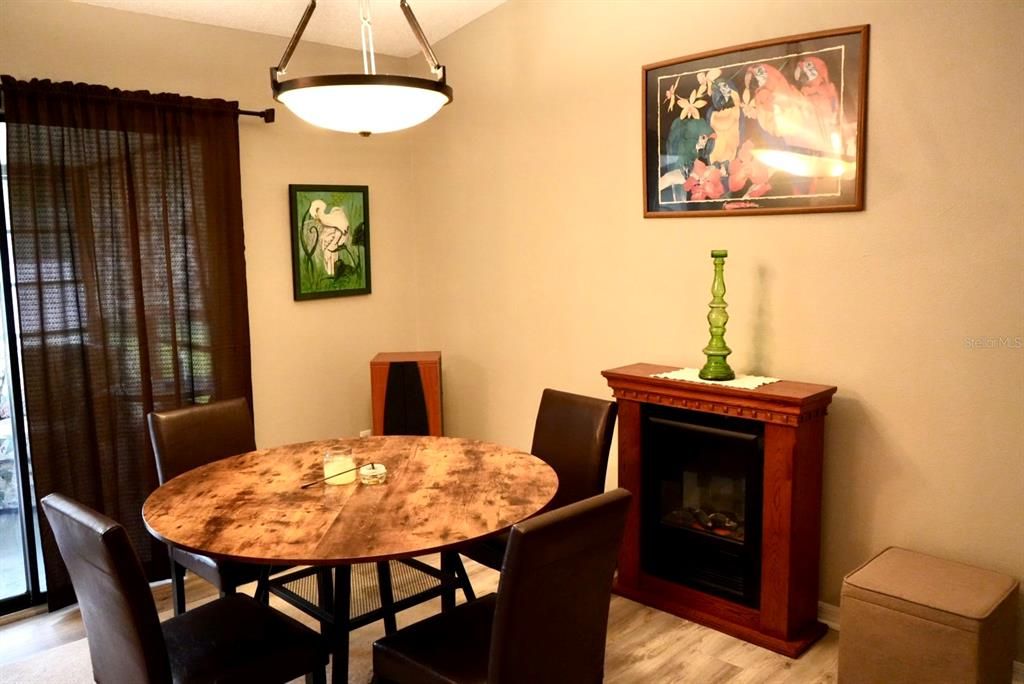 For Sale: $330,000 (3 beds, 2 baths, 1232 Square Feet)