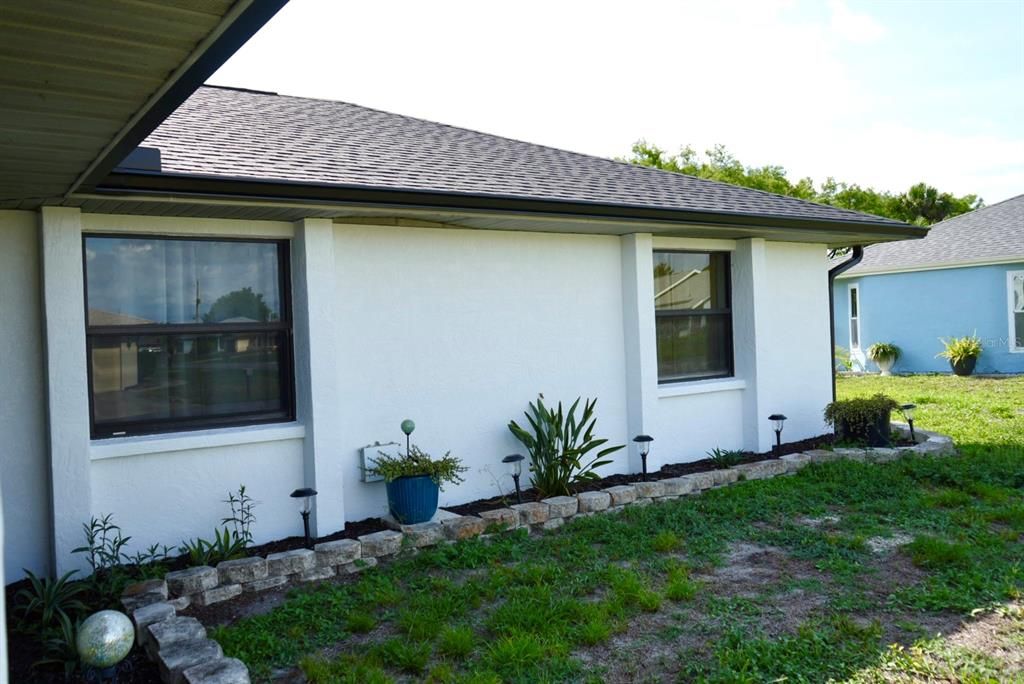 For Sale: $330,000 (3 beds, 2 baths, 1232 Square Feet)