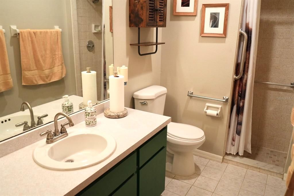 For Sale: $330,000 (3 beds, 2 baths, 1232 Square Feet)