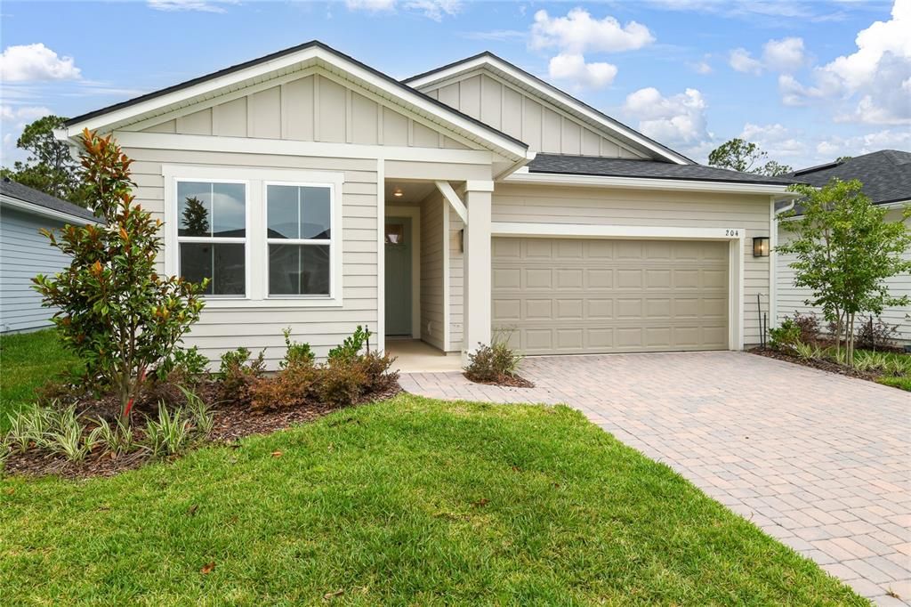 For Sale: $319,997 (4 beds, 3 baths, 1810 Square Feet)