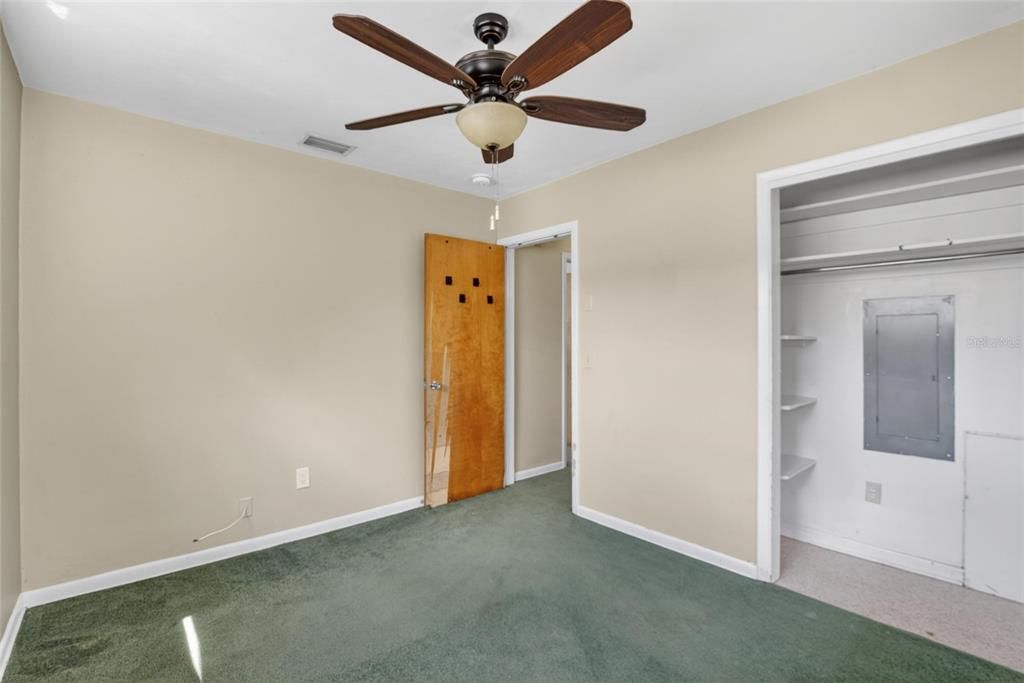 Active With Contract: $325,000 (2 beds, 2 baths, 1122 Square Feet)
