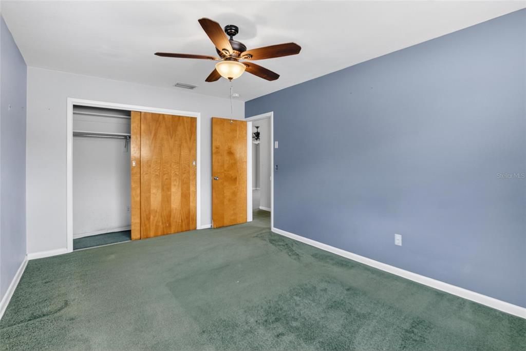 Active With Contract: $325,000 (2 beds, 2 baths, 1122 Square Feet)