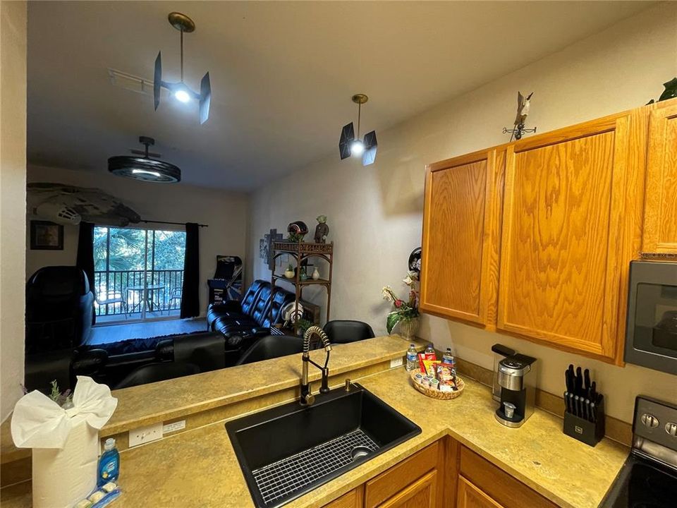 En Venta: $269,000 (3 camas, 2 baños, 1227 Pies cuadrados)