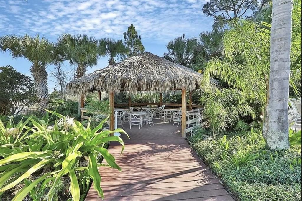 En Venta: $269,000 (3 camas, 2 baños, 1227 Pies cuadrados)