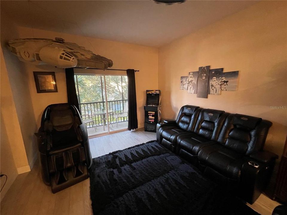 En Venta: $269,000 (3 camas, 2 baños, 1227 Pies cuadrados)