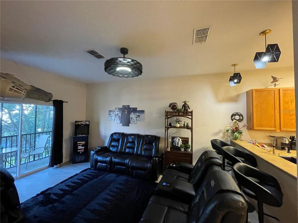 En Venta: $269,000 (3 camas, 2 baños, 1227 Pies cuadrados)