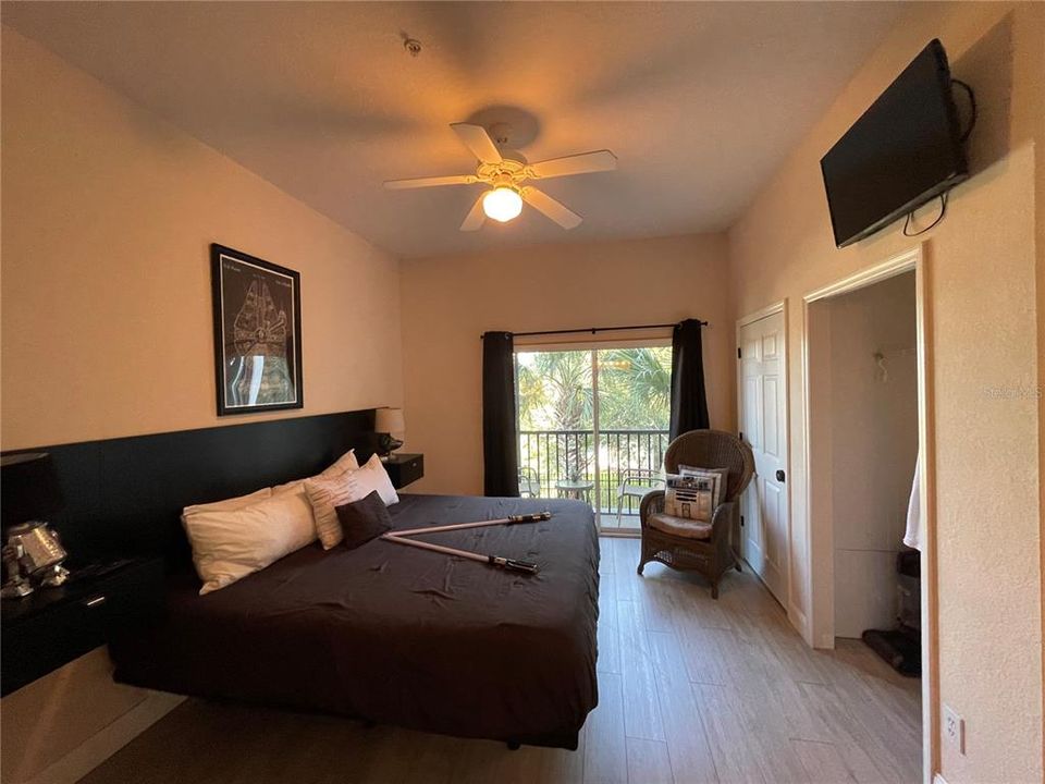 En Venta: $269,000 (3 camas, 2 baños, 1227 Pies cuadrados)