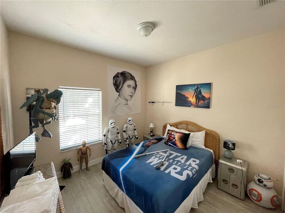 En Venta: $269,000 (3 camas, 2 baños, 1227 Pies cuadrados)
