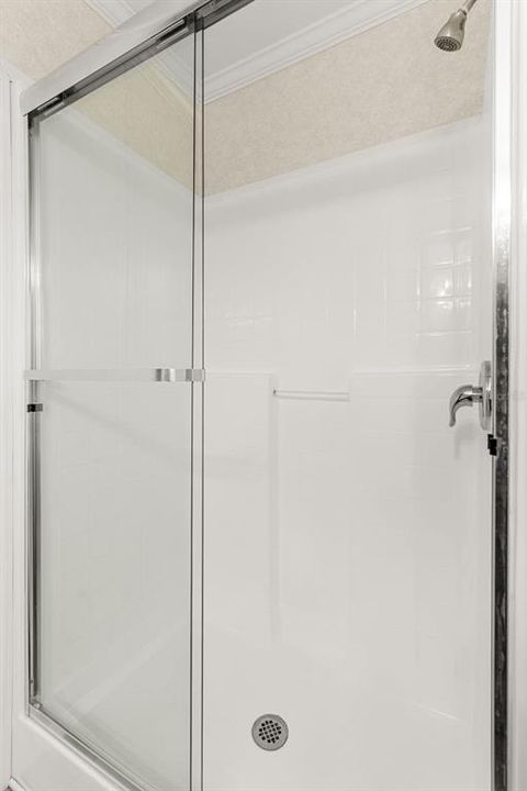 На продажу: $375,000 (5 спален, 3 ванн, 2108 Квадратных фут)