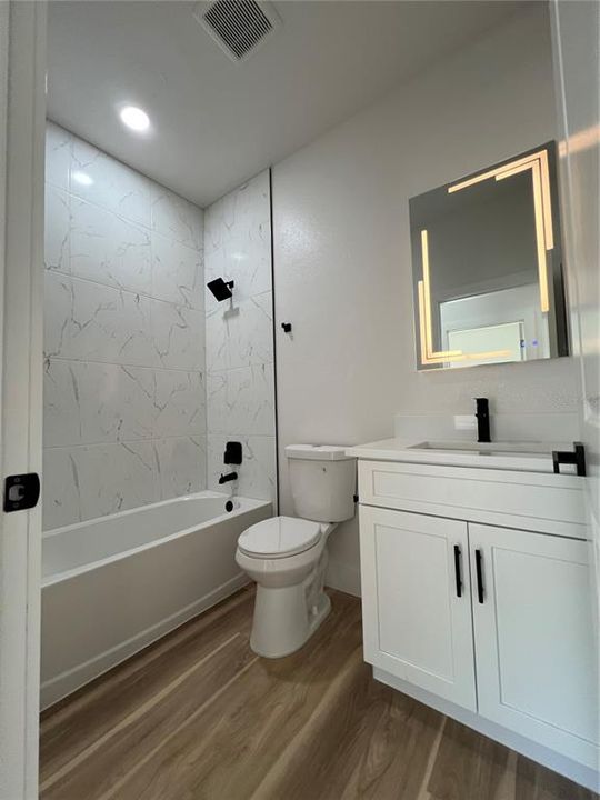 For Rent: $1,750 (3 beds, 2 baths, 1270.46 Square Feet)