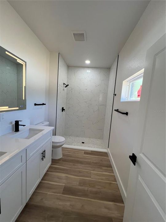 For Rent: $1,750 (3 beds, 2 baths, 1270.46 Square Feet)