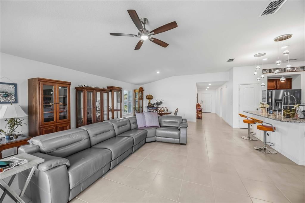 For Sale: $480,000 (4 beds, 2 baths, 1983 Square Feet)
