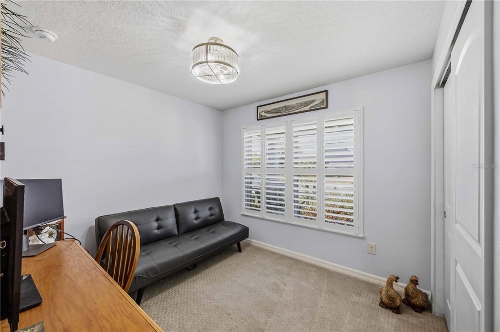 For Sale: $480,000 (4 beds, 2 baths, 1983 Square Feet)
