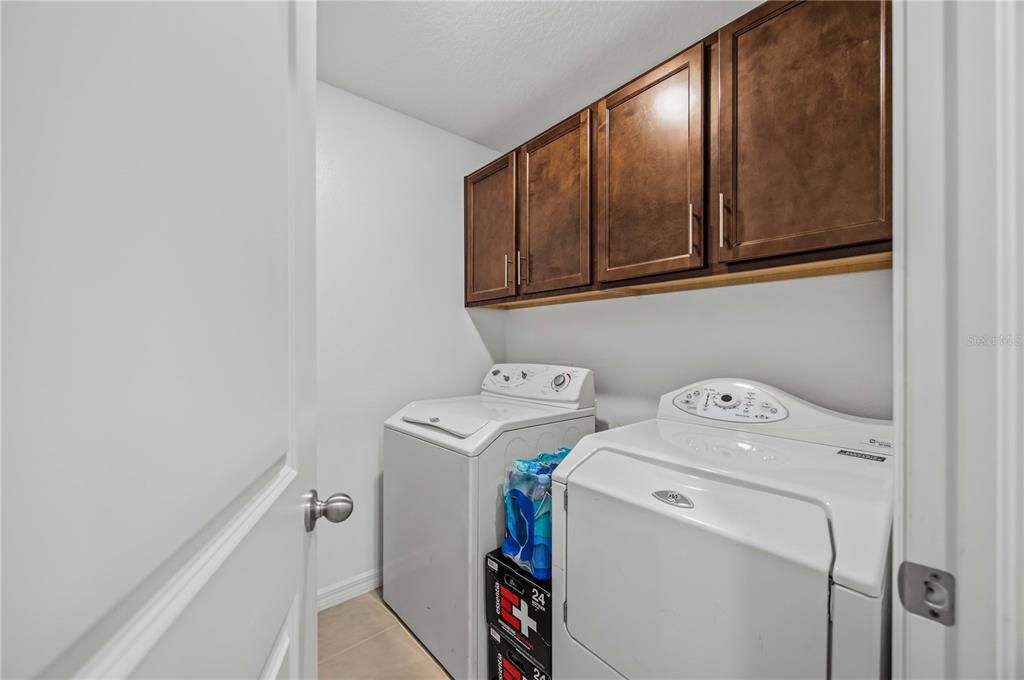 For Sale: $480,000 (4 beds, 2 baths, 1983 Square Feet)