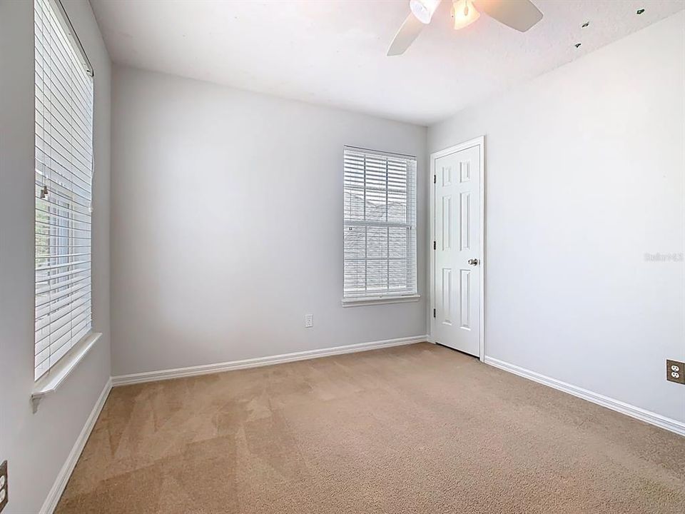 Activo con contrato: $1,030,000 (5 camas, 3 baños, 2772 Pies cuadrados)