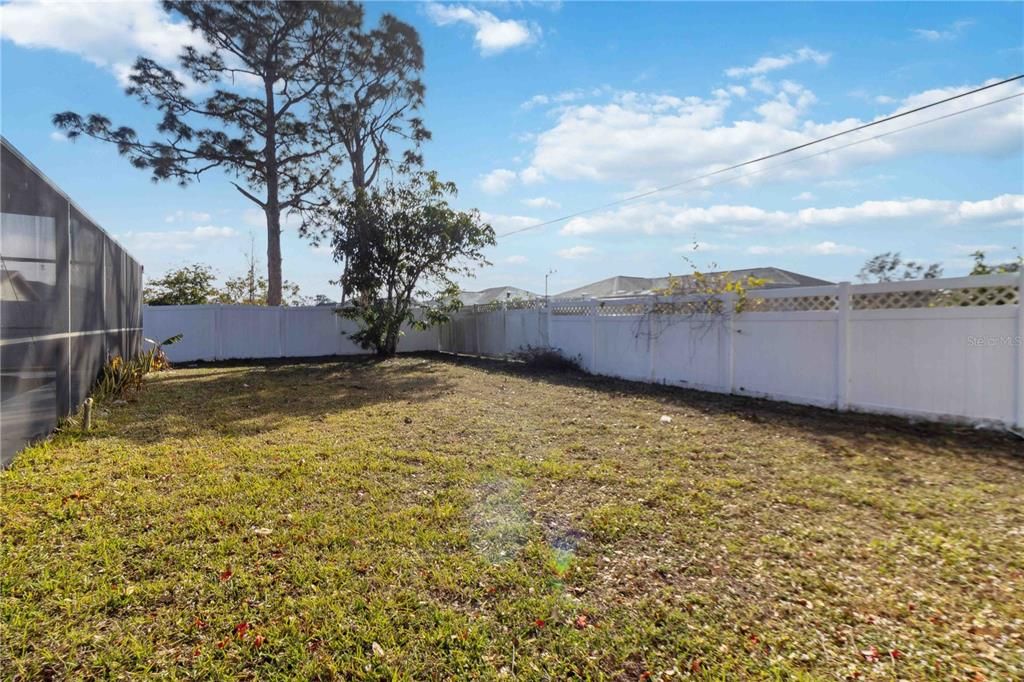En Renta: $2,300 (3 camas, 2 baños, 2155 Pies cuadrados)