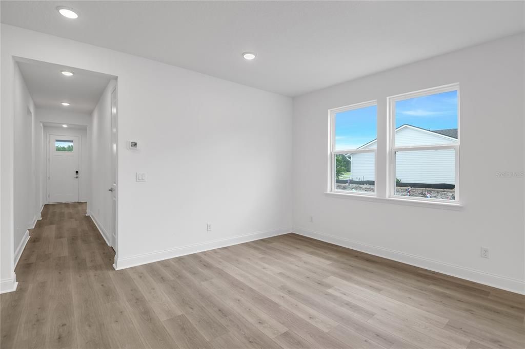For Sale: $336,945 (4 beds, 3 baths, 1810 Square Feet)