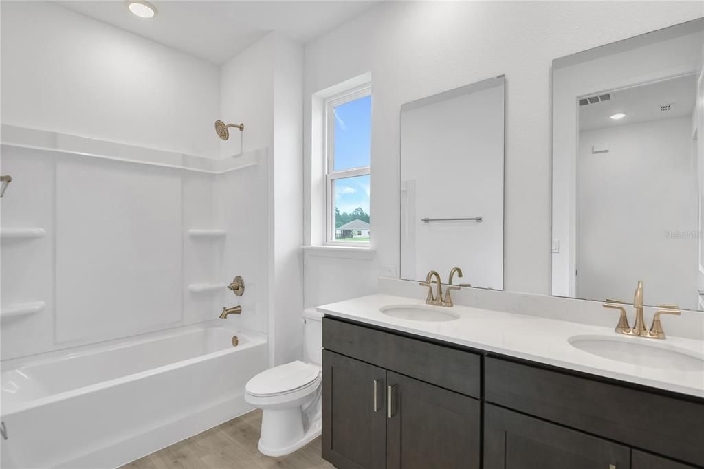 For Sale: $336,945 (4 beds, 3 baths, 1810 Square Feet)