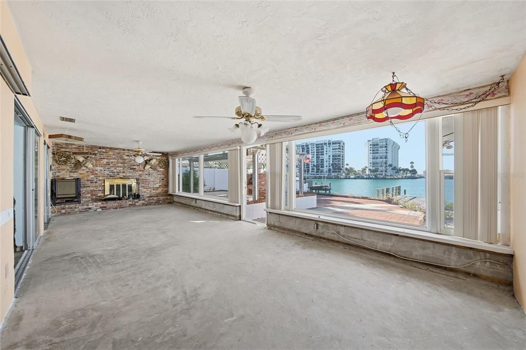For Sale: $996,000 (0.22 acres)
