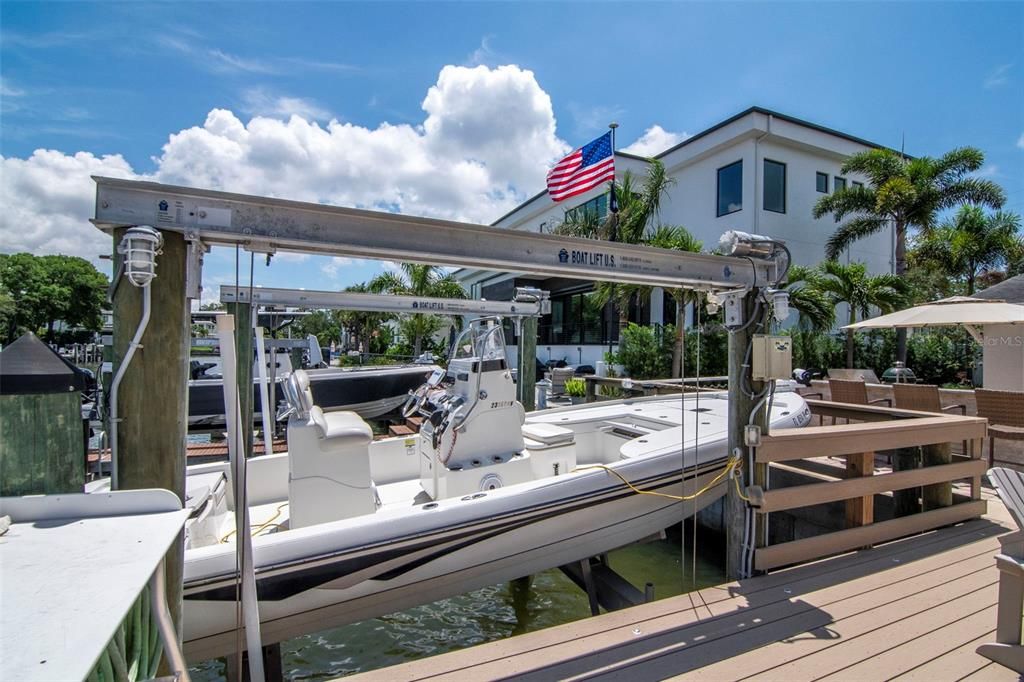 For Sale: $3,000,000 (4 beds, 3 baths, 2162 Square Feet)