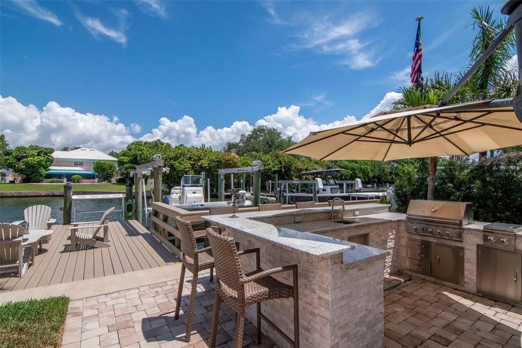 For Sale: $3,000,000 (4 beds, 3 baths, 2162 Square Feet)