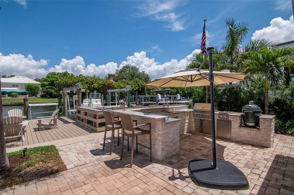 For Sale: $3,000,000 (4 beds, 3 baths, 2162 Square Feet)