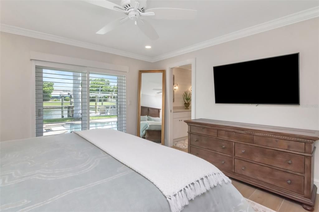 For Sale: $3,000,000 (4 beds, 3 baths, 2162 Square Feet)