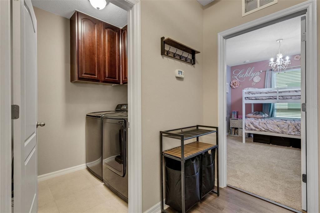 En Venta: $369,000 (4 camas, 2 baños, 1846 Pies cuadrados)