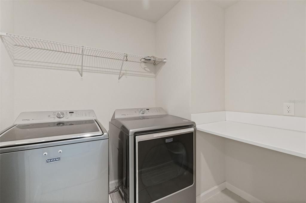 En Venta: $549,000 (4 camas, 3 baños, 3402 Pies cuadrados)