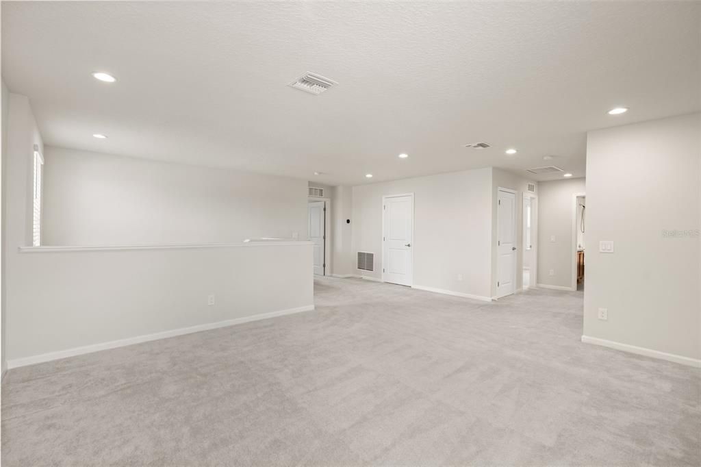 En Venta: $549,000 (4 camas, 3 baños, 3402 Pies cuadrados)